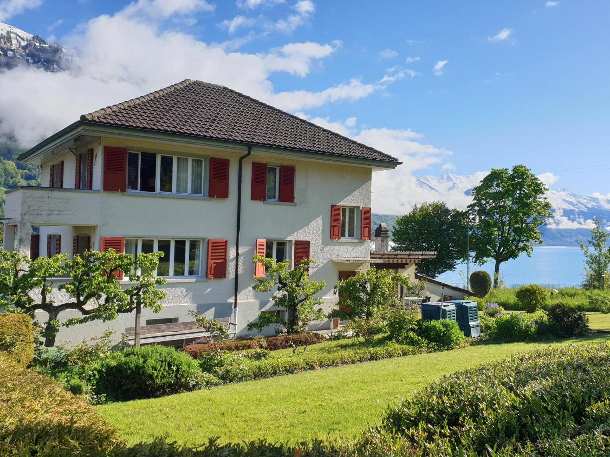 Lake House Bönigen Esterno foto