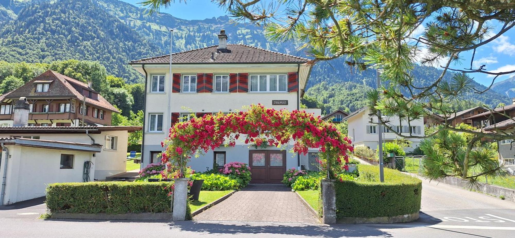 Lake House Bönigen Esterno foto